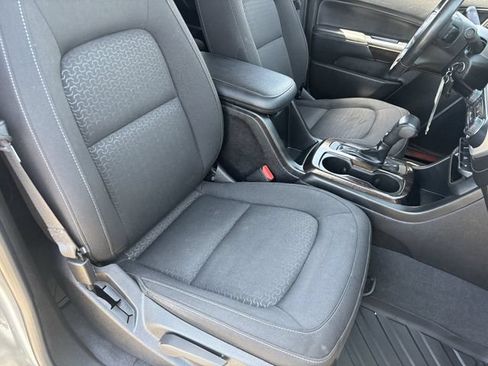 Used 2020 GMC Canyon SLE w/ Elevation Edition RWD image 10