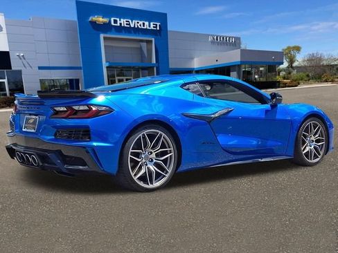Used 2025 Chevrolet Corvette Z06 RWD image 22