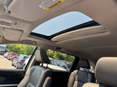 Used 2015 Honda Odyssey EX-L image 31