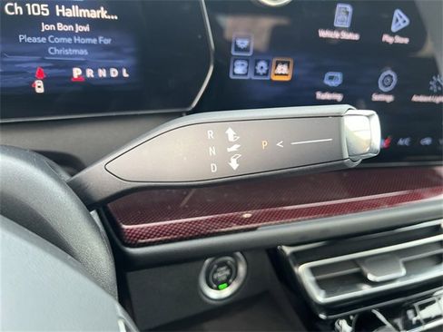 Certified 2024 Chevrolet Traverse RS image 20