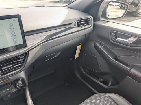 New 2026 Ford Escape ST-Line w/ Tech Pack #1 image 18