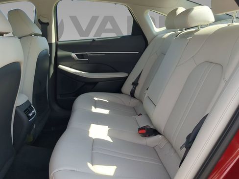 New 2025 Hyundai Sonata Limited image 15