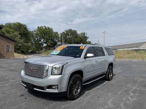 Used 2015 GMC Yukon XL Denali w/ Open Road Package AWD/4WD image 23