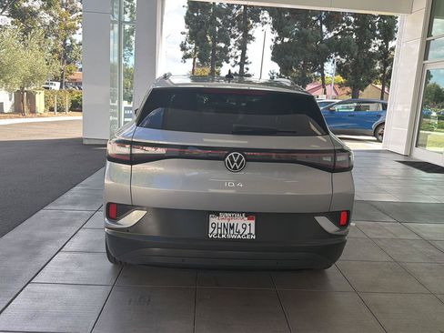 Used 2023 Volkswagen ID.4 Pro S RWD image 4