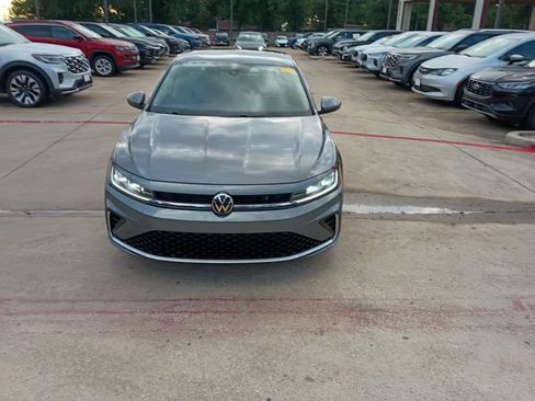 Used 2025 Volkswagen Jetta S FWD image 5