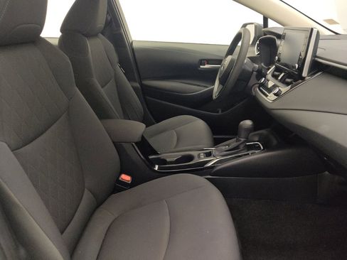 Used 2021 Toyota Corolla LE FWD image 21
