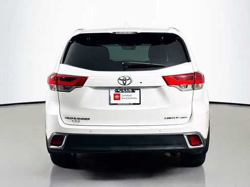 Used 2019 Toyota Highlander Limited Platinum image 6