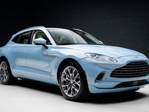 Used 2023 Aston Martin DBX image 86