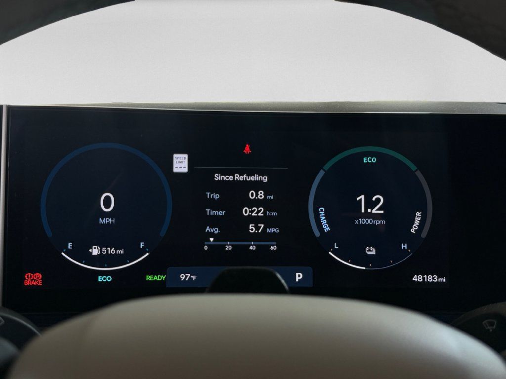 Used 2025 Hyundai Santa Fe Limited FWD image 23