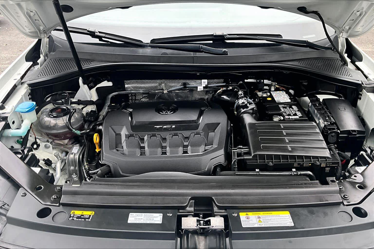Used 2022 Volkswagen Tiguan SE R-Line FWD image 30