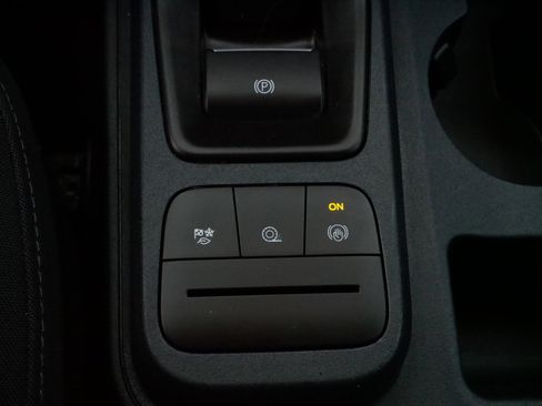 Used 2022 Ford Maverick XL image 25