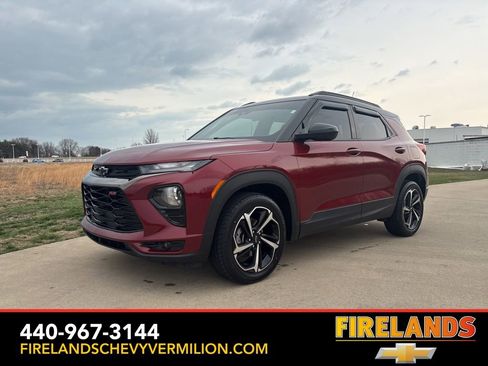 Used 2022 Chevrolet TrailBlazer RS FWD image 1