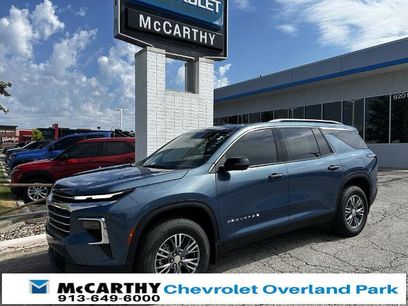 New 2025 Chevrolet Traverse LT w/ Driver Confidence Package