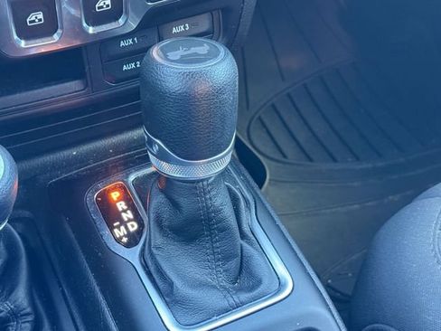 Used 2022 Jeep Wrangler Sport AWD/4WD image 21