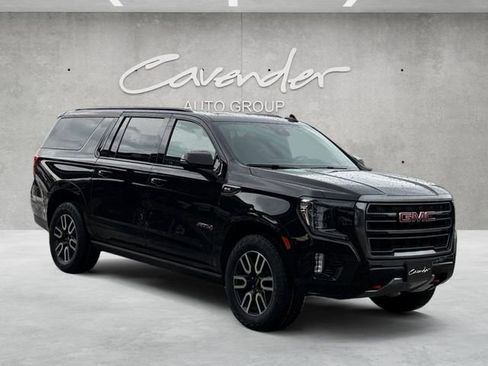 Used 2023 GMC Yukon XL AT4 w/ AT4 Premium Package image 2