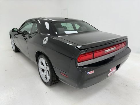 Used 2013 Dodge Challenger R/T image 38