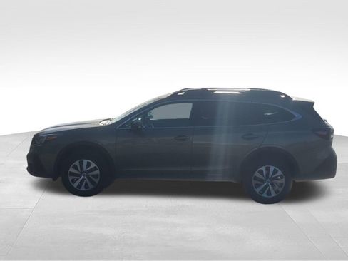 Used 2022 Subaru Outback Premium AWD/4WD image 14