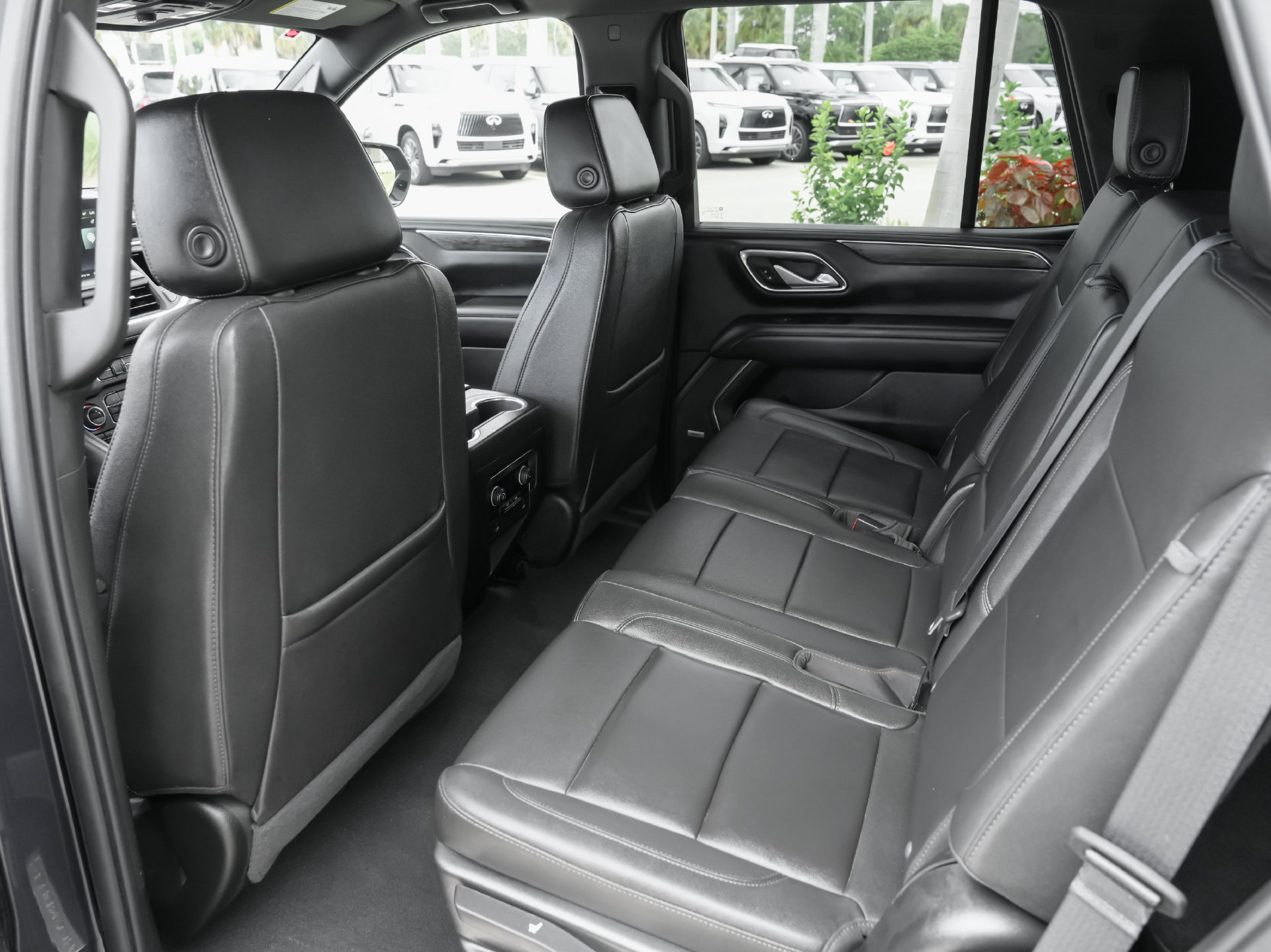 Used 2023 Chevrolet Tahoe LT AWD/4WD image 33