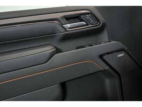 New 2026 GMC Sierra 2500 AT4 w/ AT4 Premium Plus Package AWD/4WD image 5