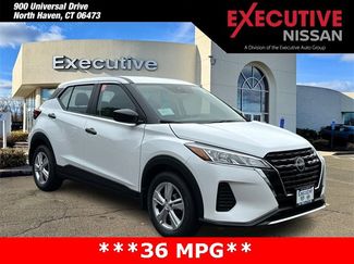 New 2025 Nissan Kicks Play S image 1