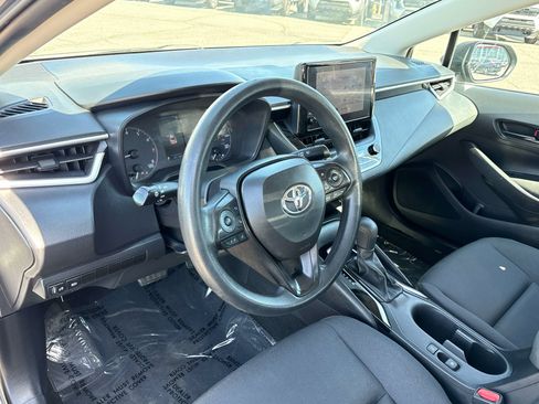 Used 2024 Toyota Corolla LE FWD image 10