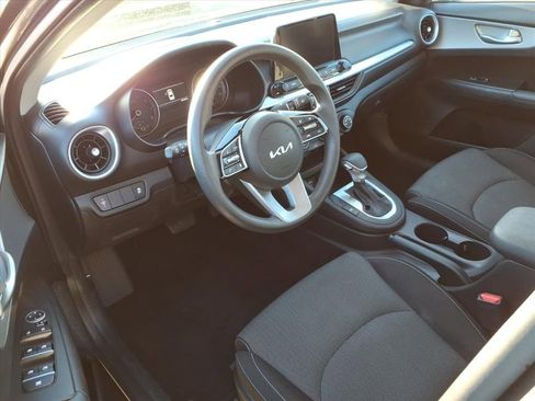 Used 2024 Kia Forte LXS image 12