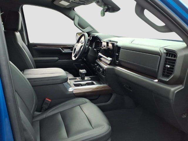 Used 2024 Chevrolet Silverado 1500 RST w/ Convenience Package II AWD/4WD image 14