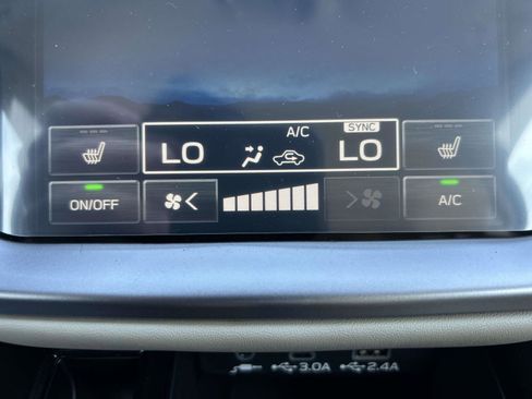 Used 2025 Subaru Outback Premium image 12