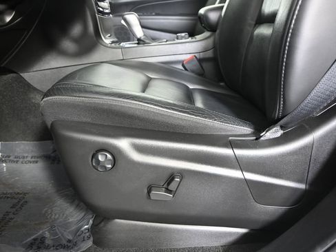 Used 2022 Jeep Grand Cherokee Limited image 22