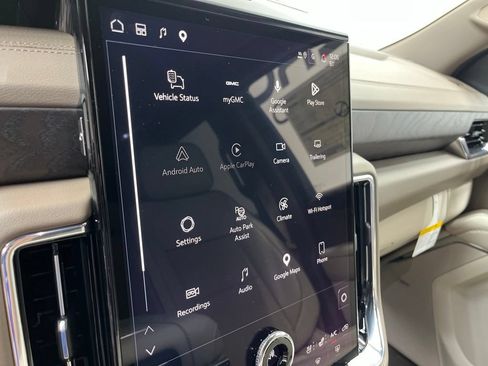 New 2026 GMC Yukon Denali w/ Advanced Technology Package AWD/4WD image 19