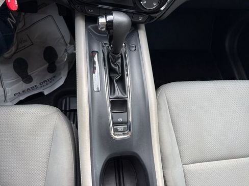 Used 2020 Honda HR-V LX image 21