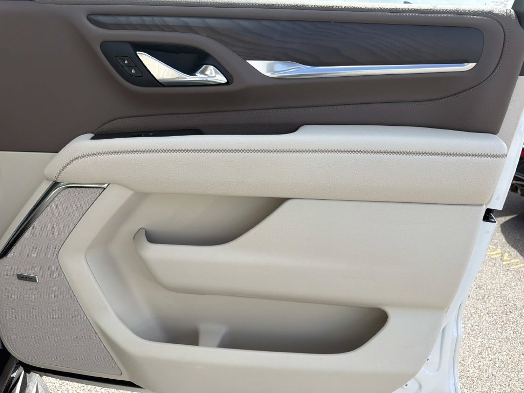 Used 2024 GMC Yukon Denali RWD image 14