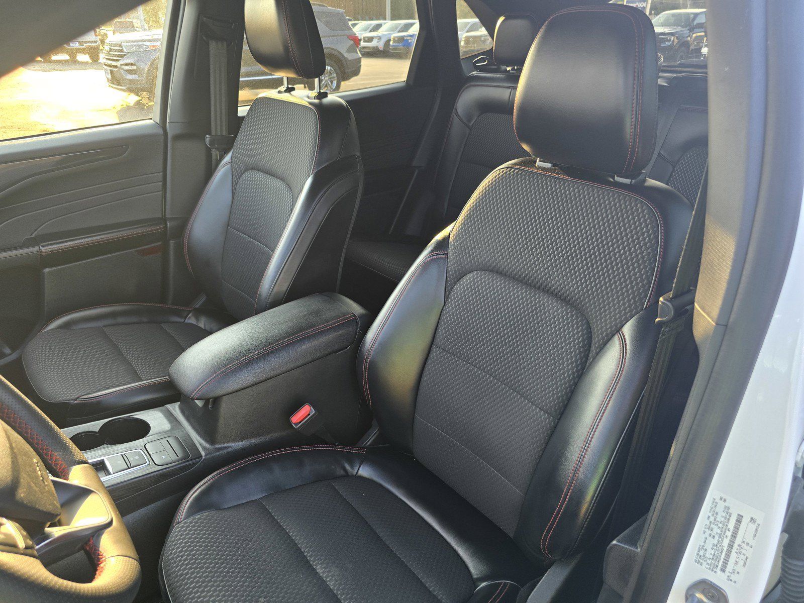 Used 2023 Ford Escape ST-Line Select AWD/4WD image 10