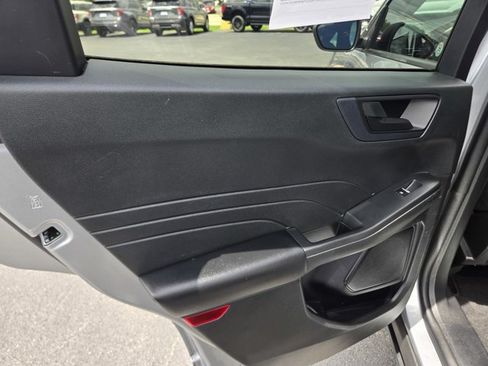 Certified 2023 Ford Escape Active AWD/4WD image 36
