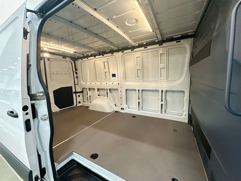Certified 2025 Mercedes-Benz Sprinter 2500 image 25