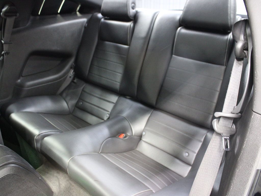 Used 2013 Ford Mustang GT Premium w/ Security Pkg RWD image 13