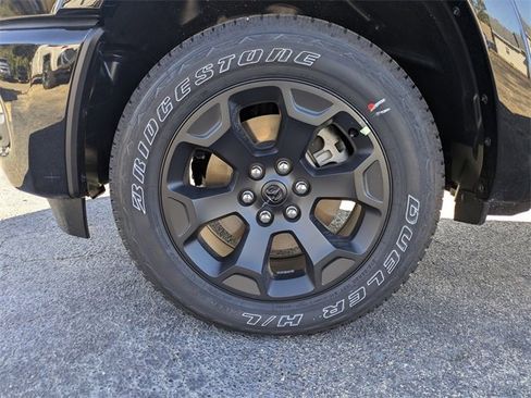 New 2026 RAM 1500 4x4 Crew Cab image 8