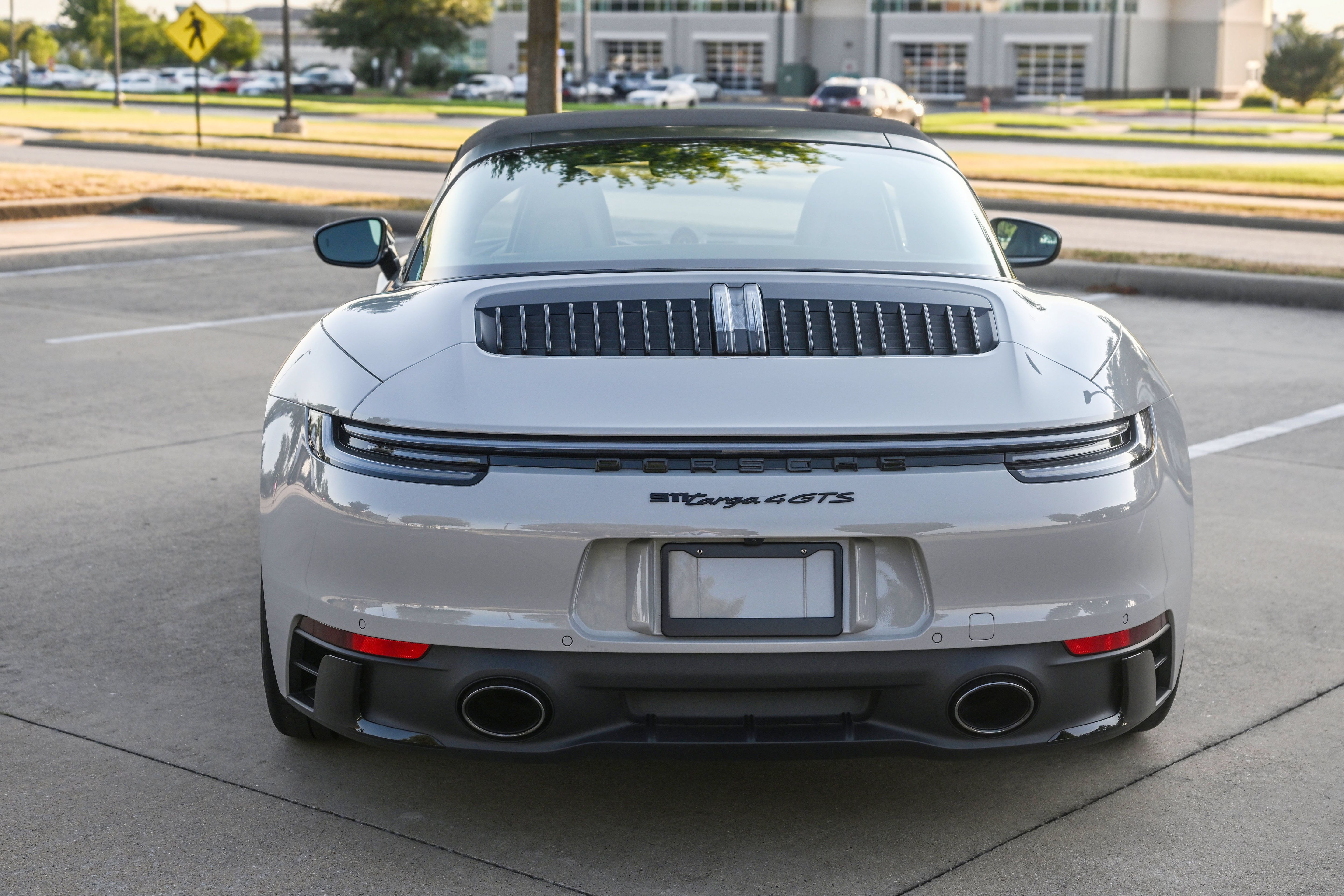 Used 2022 Porsche 911 AWD/4WD image 14