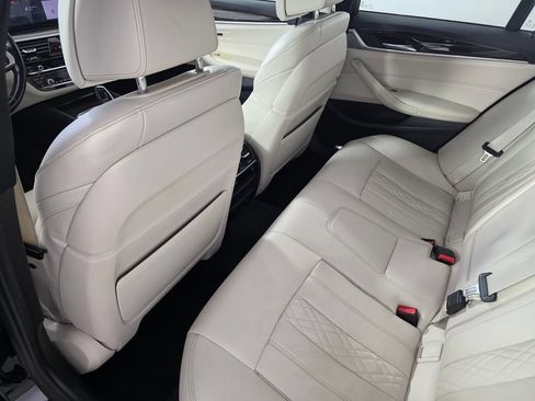 Used 2019 BMW 540i xDrive w/ Luxury Seating Package AWD/4WD image 16