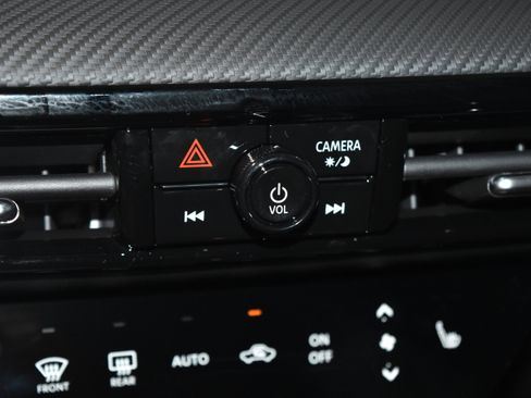 New 2026 Nissan Kicks SR w/ Cold Weather Package image 10