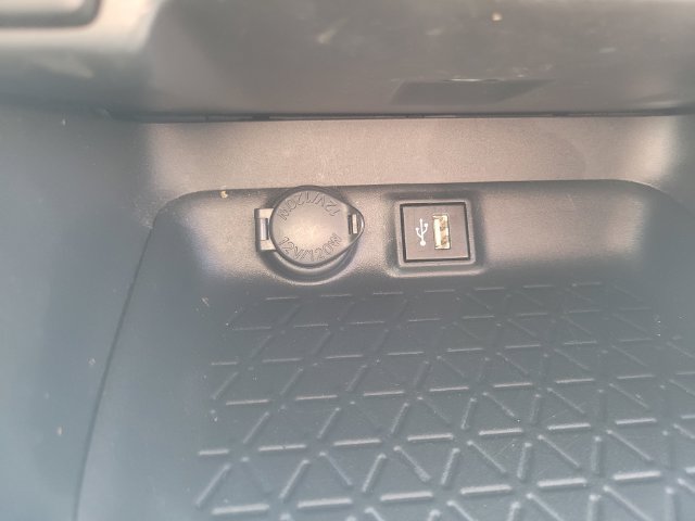Used 2024 Toyota RAV4 XLE AWD/4WD image 25