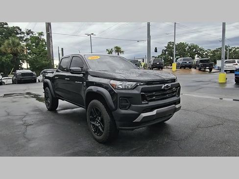 Used 2024 Chevrolet Colorado Trail Boss AWD/4WD image 39
