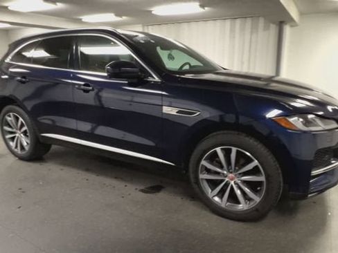 Used 2022 Jaguar F-PACE S AWD/4WD image 2