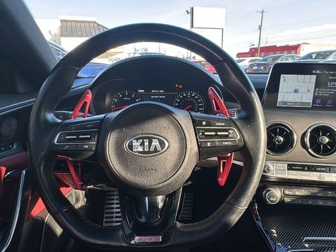 Used 2021 Kia Stinger GT2 image 21