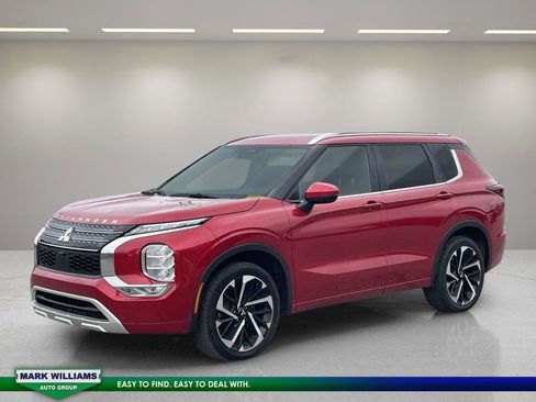 Used 2023 Mitsubishi Outlander SEL image 8