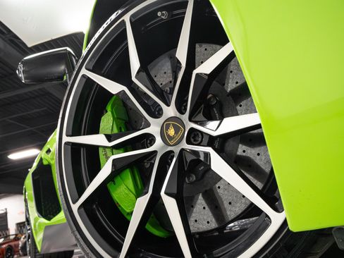 Used 2015 Lamborghini Aventador LP 700-4 image 87