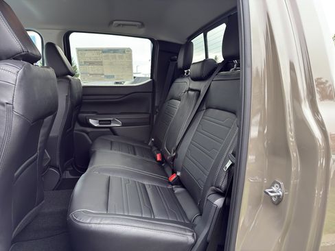 New 2025 Ford Ranger Lariat w/ FX4 Off-Road Package image 45