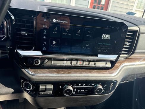 Used 2025 Chevrolet Silverado 2500 LT image 24