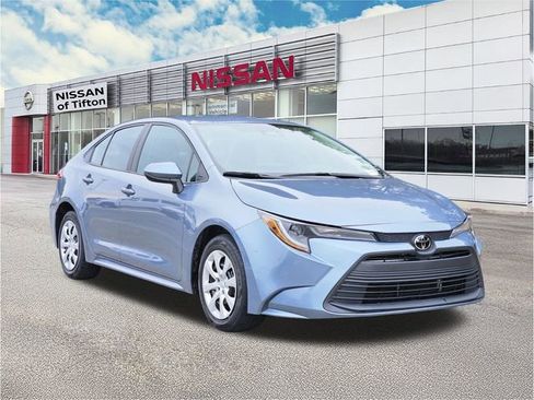 Used 2024 Toyota Corolla LE image 1