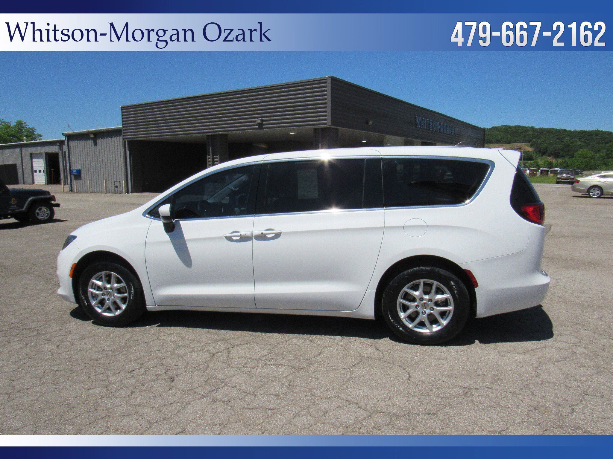 Used 2022 Chrysler Voyager LX FWD image 8